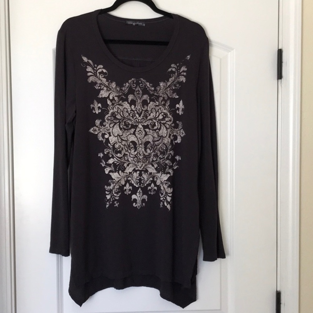 Voice of California Top. size XL